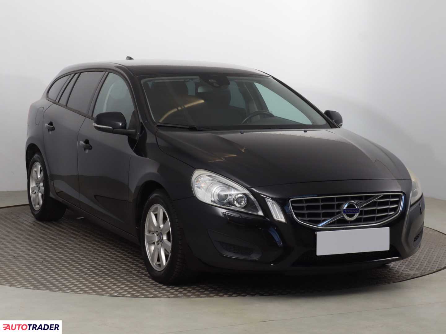 Volvo V60 2011 2.0 160 KM