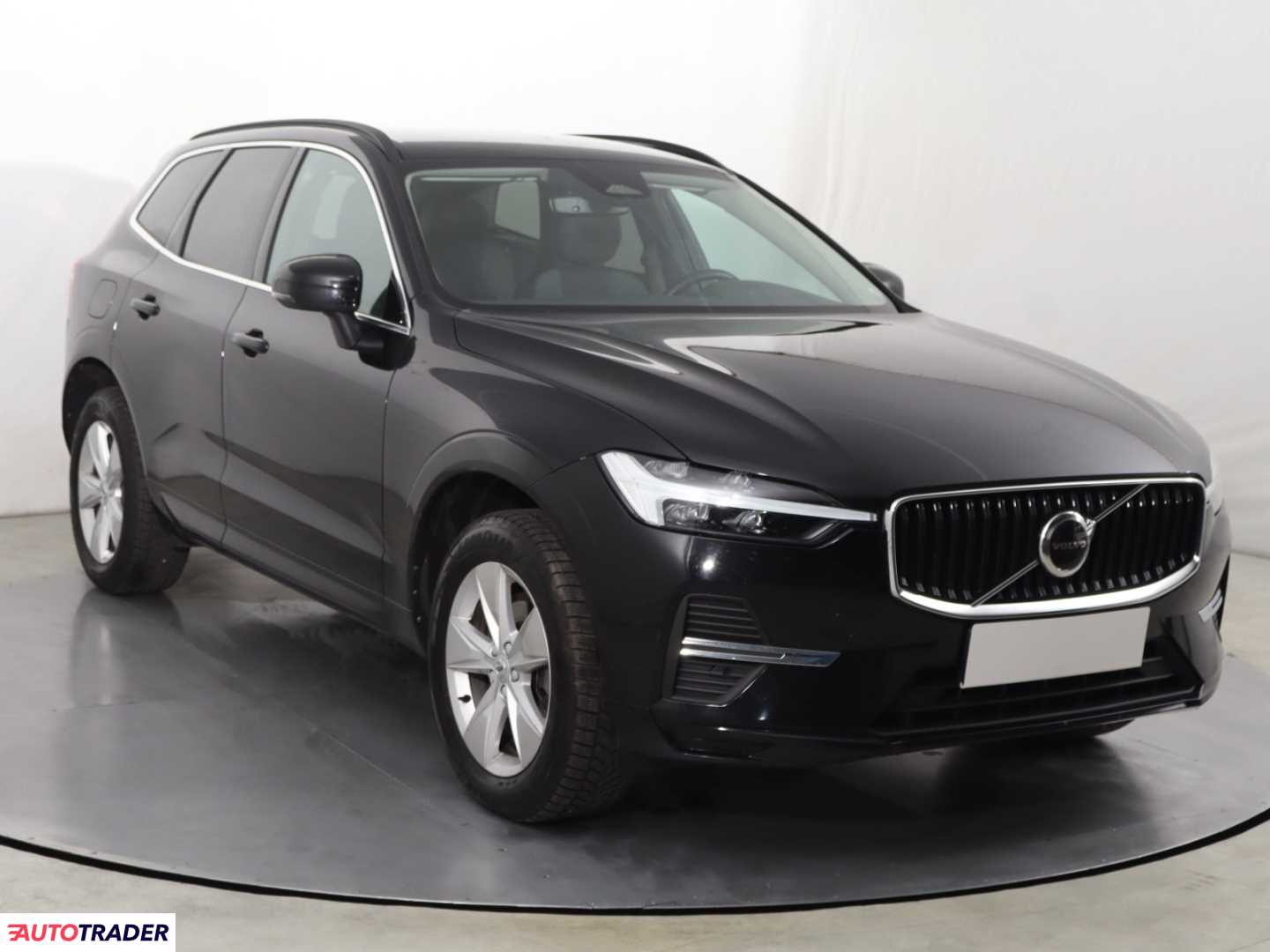 Volvo XC60 2022 2.0 194 KM