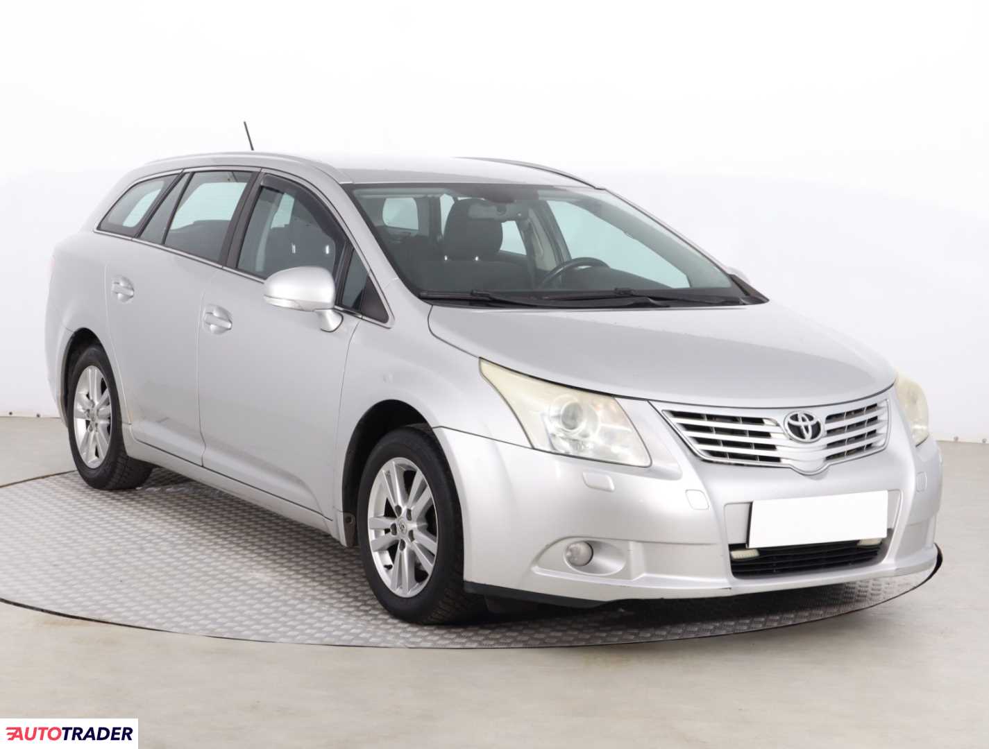 Toyota Avensis 2009 2.0 124 KM