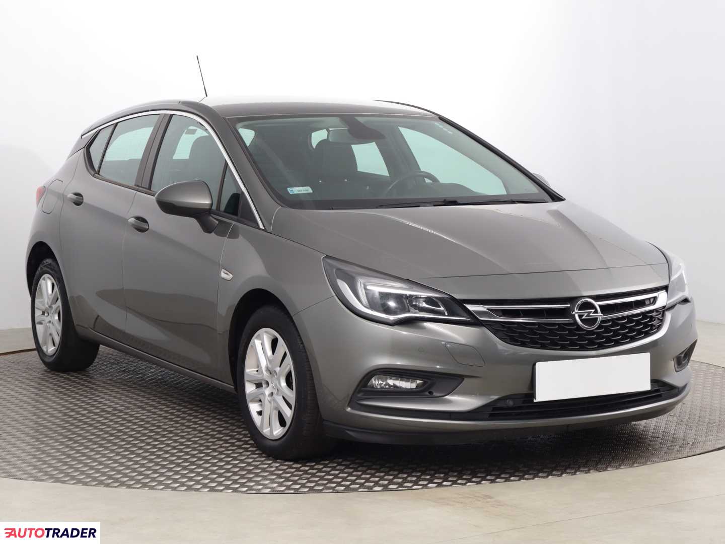 Opel Astra 2018 1.6 108 KM