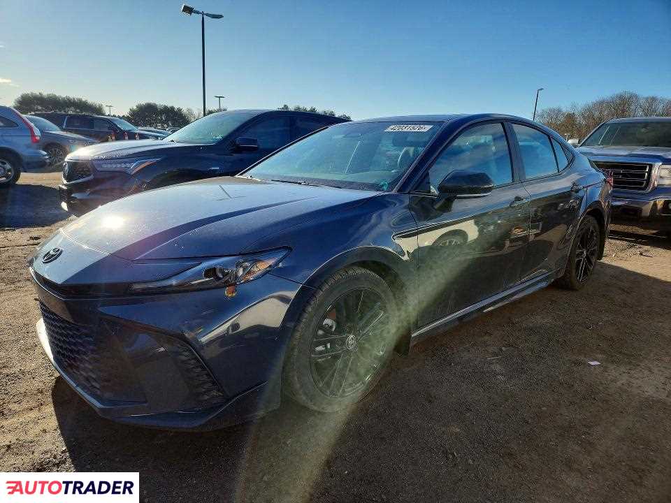 Toyota Camry 2025 2