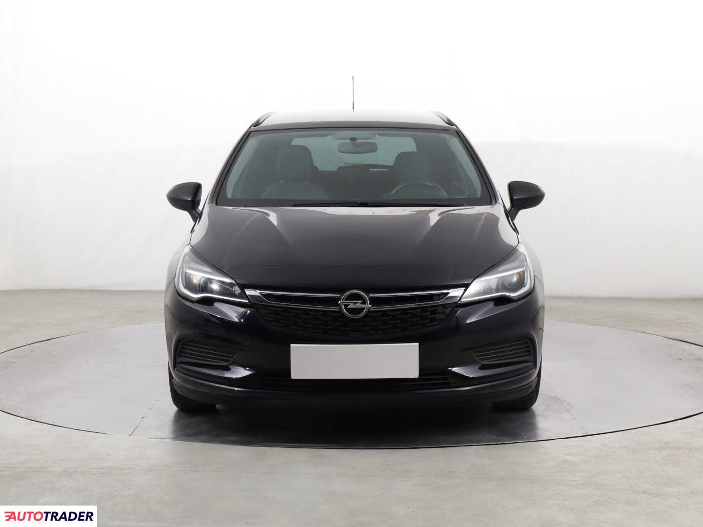 Opel Astra 2019 1.6 108 KM