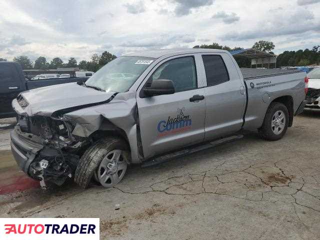 Toyota Tundra 2021 5