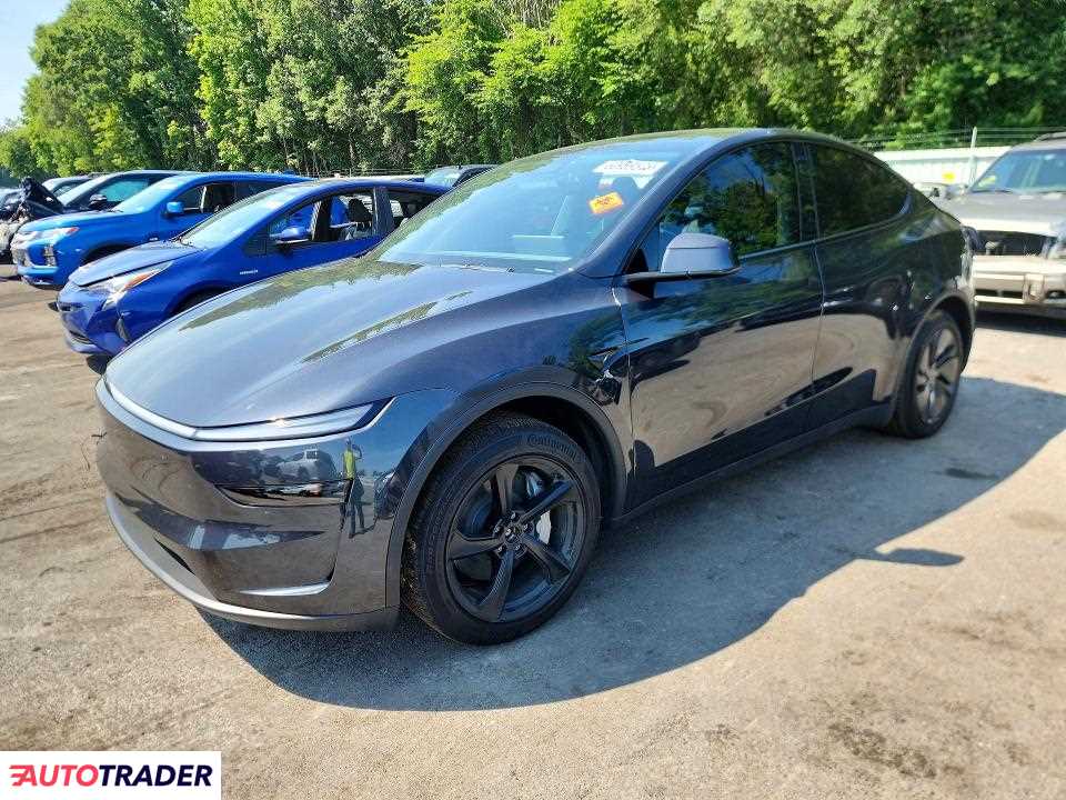 Tesla Model Y 2026