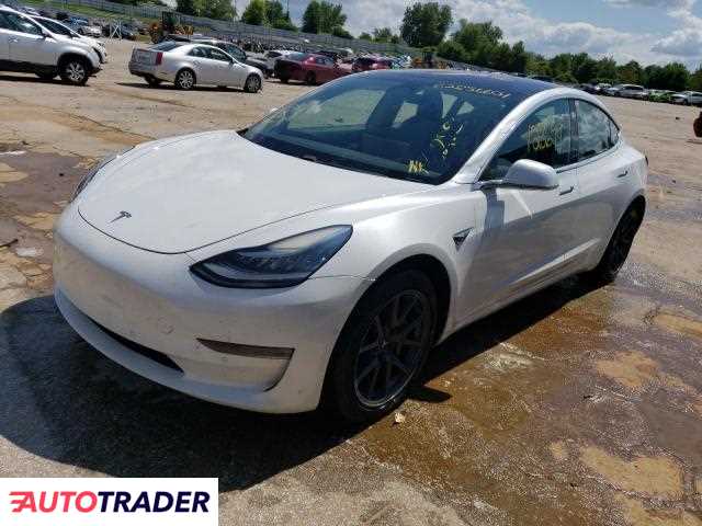 Tesla Model 3 2018