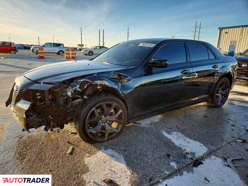 Chrysler 300C 2023 3