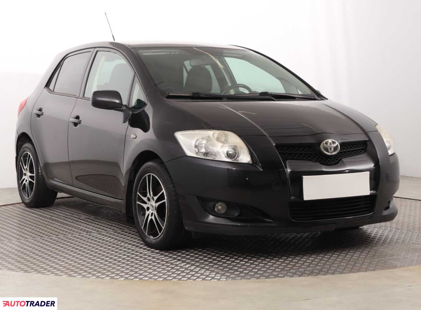 Toyota Auris 2007 1.4 88 KM