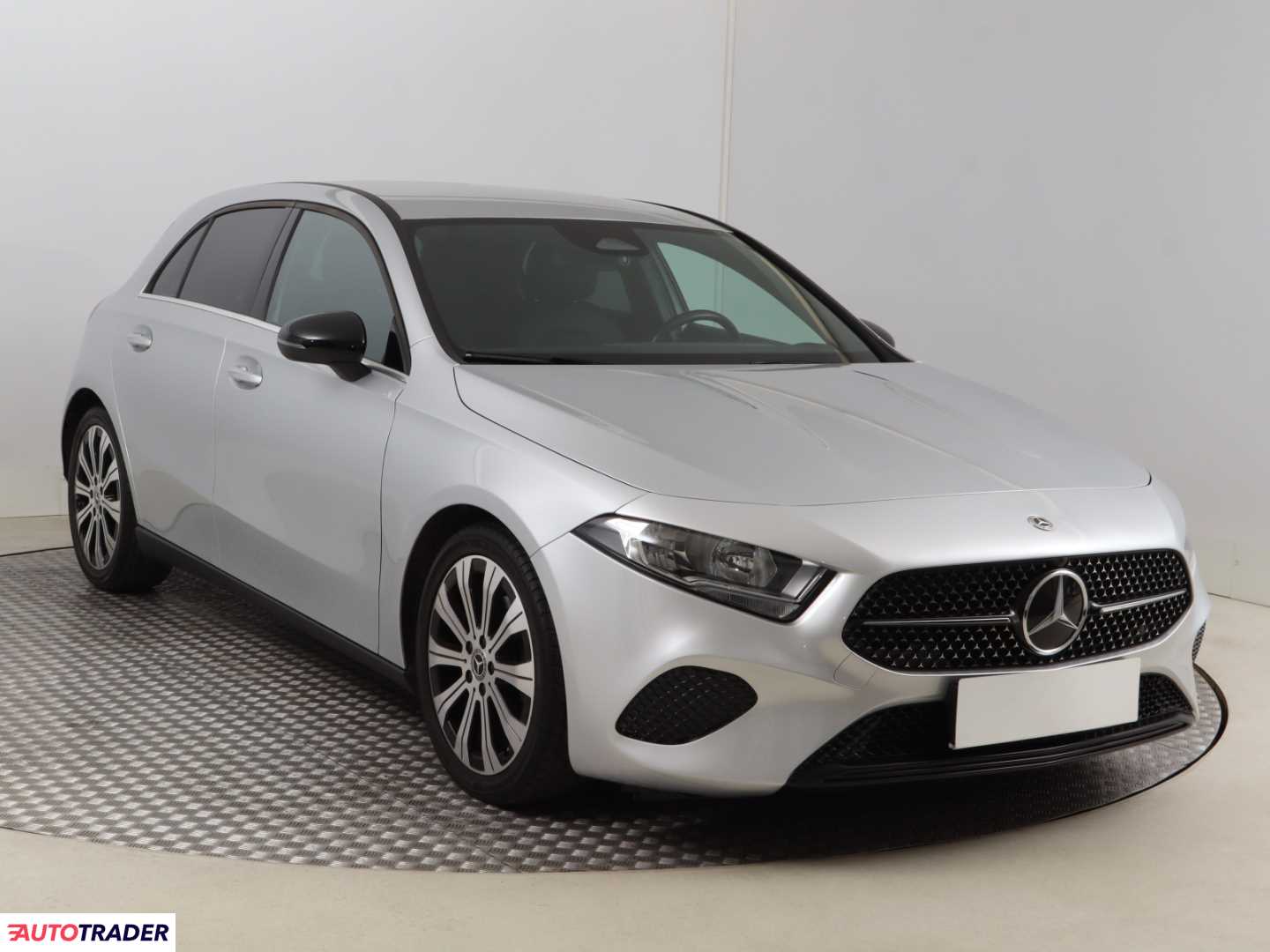 Mercedes A-klasa 2023 2.0 113 KM