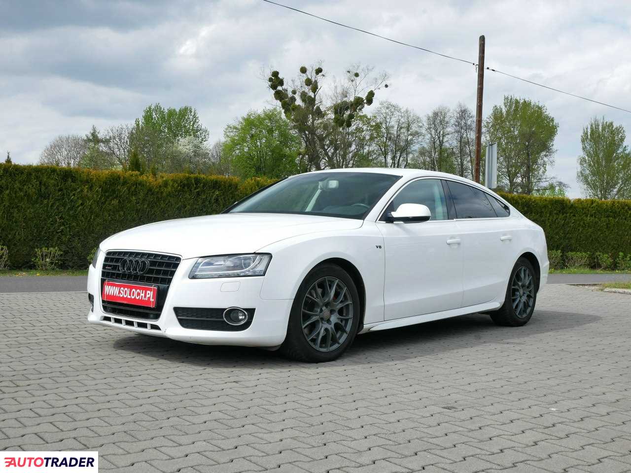 Audi A5 2009 3.2 265 KM