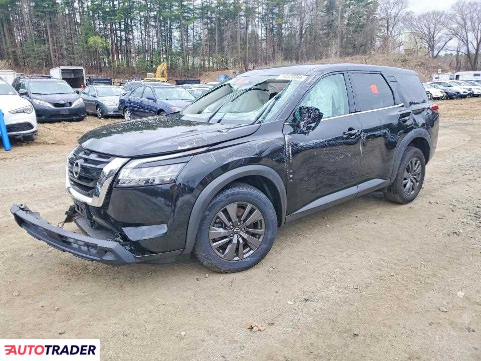Nissan Pathfinder 2022 3