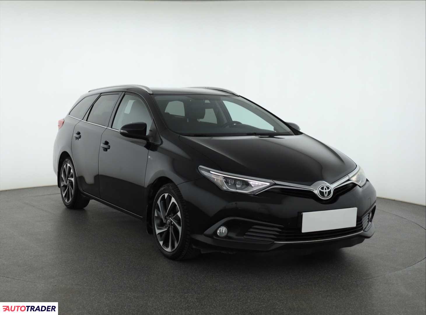 Toyota Auris 2016 1.6 130 KM Toyota Auris 2016 1.6 130 KM
