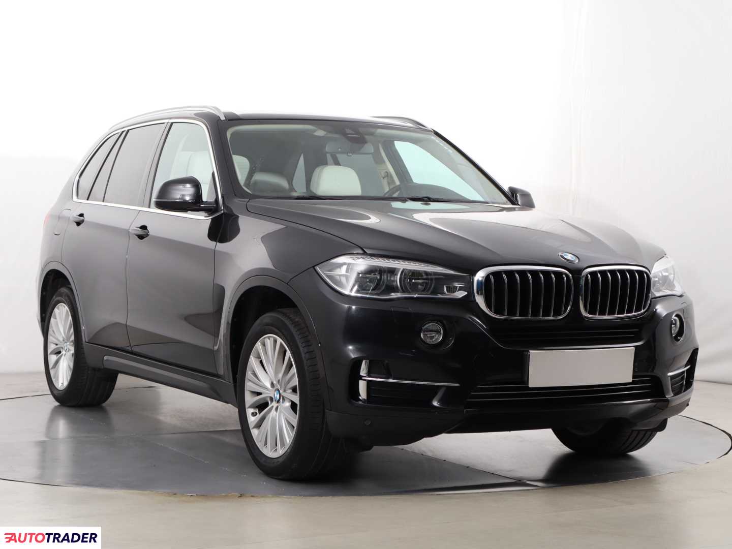 BMW X5 2014 3.0 254 KM