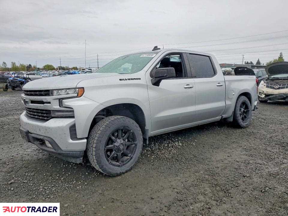 Chevrolet Silverado 2022 6