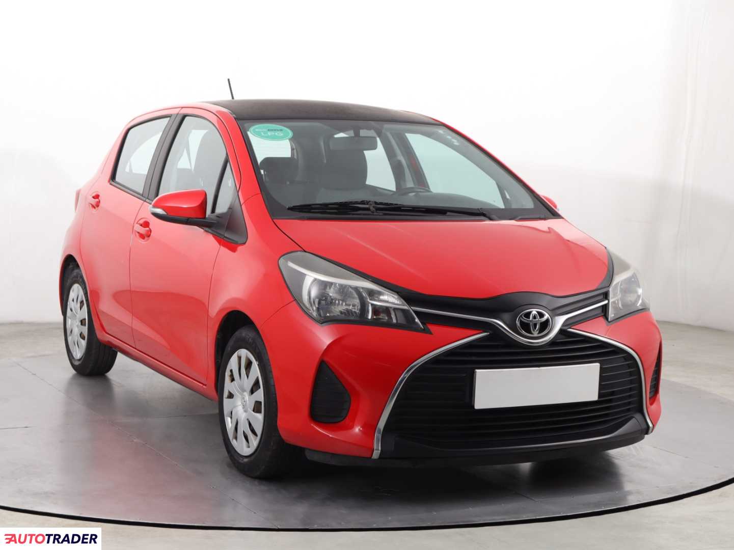 Toyota Yaris 2015 1.0 68 KM