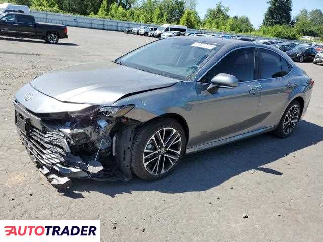 Toyota Camry 2025 2