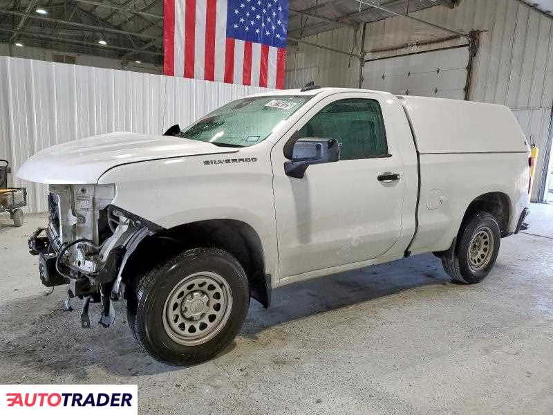 Chevrolet Silverado 2023 2