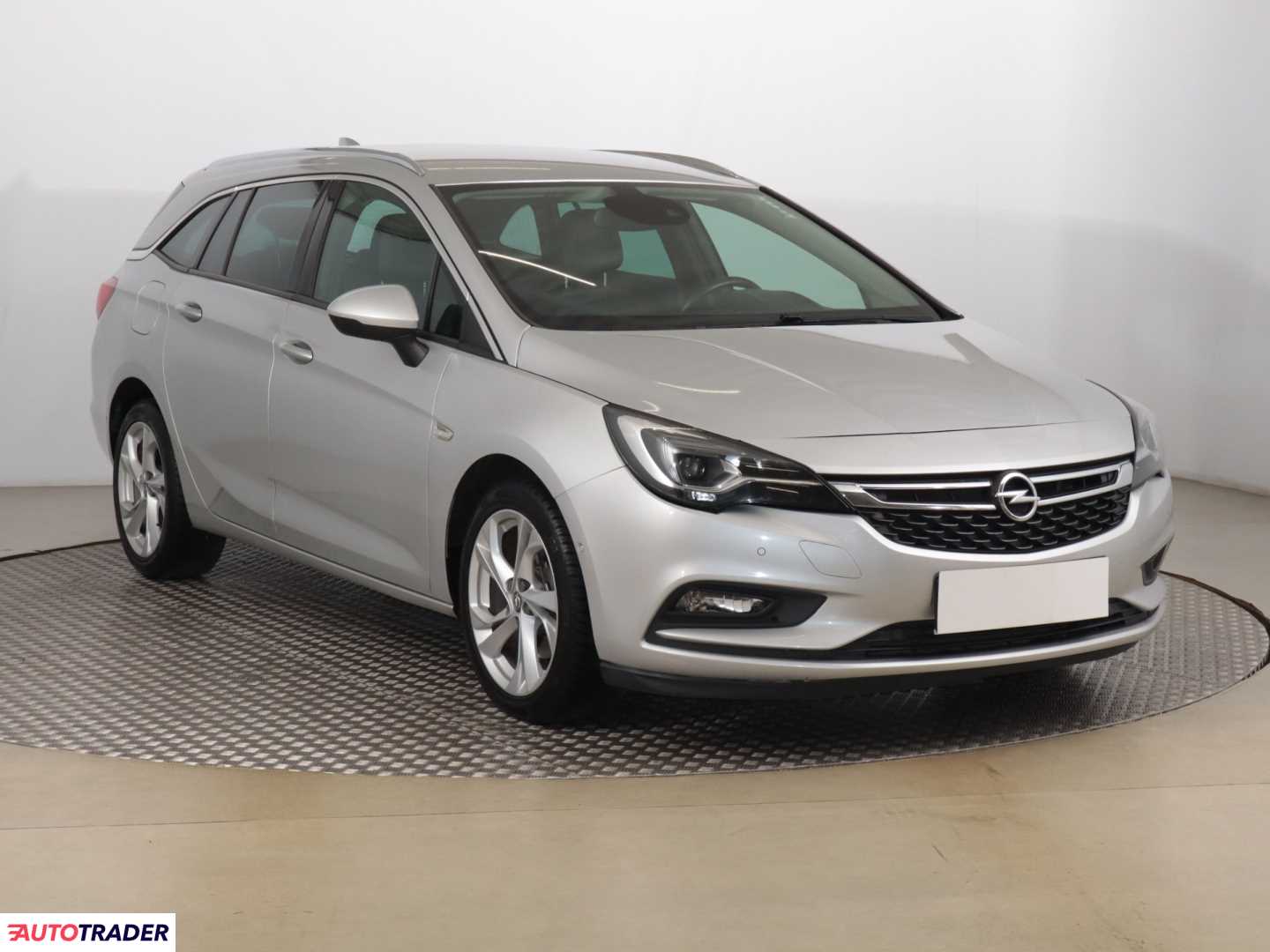 Opel Astra 2017 1.6 158 KM