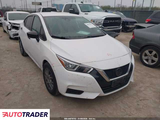 Nissan Versa 2020 1