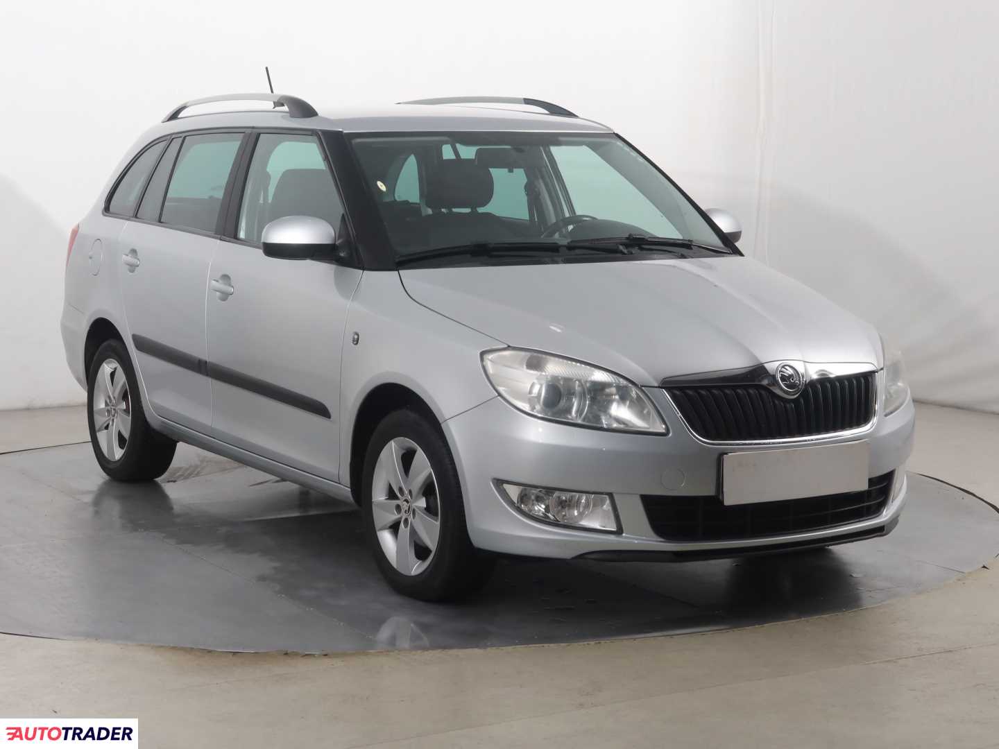 Skoda Fabia 1.2 84 KM 2014r. (Piaseczno)