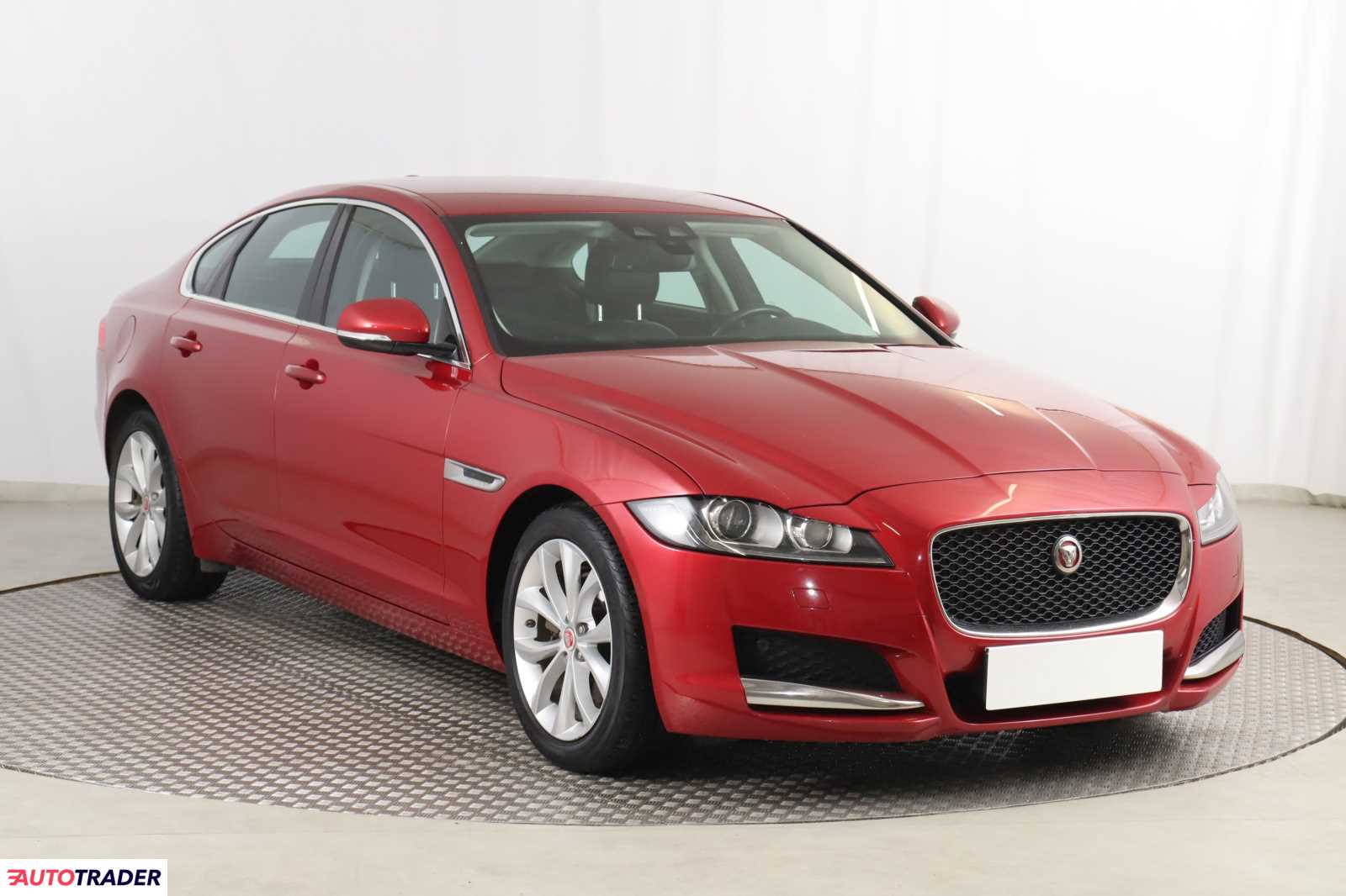 Jaguar XF 2015 2.0 177 KM Jaguar XF 2015 2.0 177 KM
