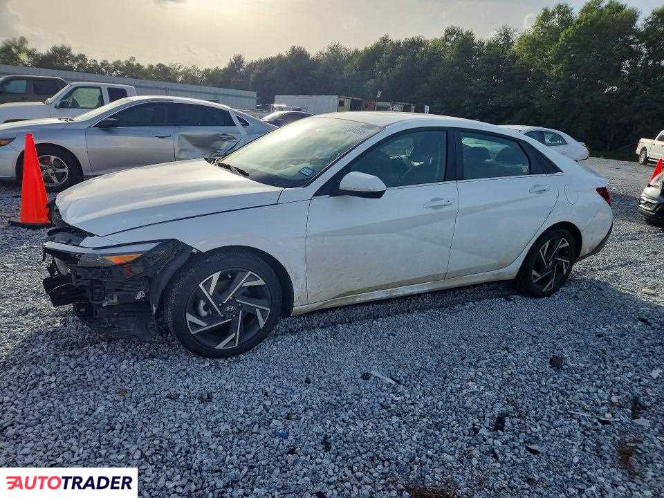 Hyundai Elantra 2025 2