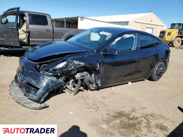 Tesla Model Y 2022