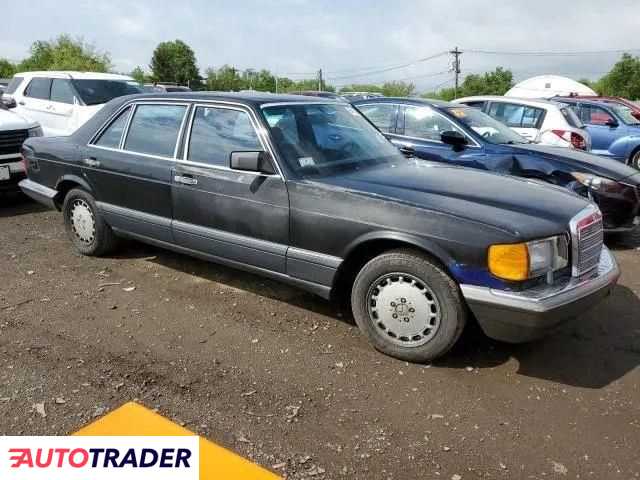 Mercedes W-126 1988 5.0 320 KM