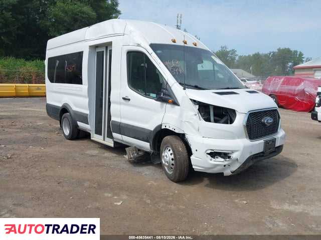 Ford Transit 2025 3