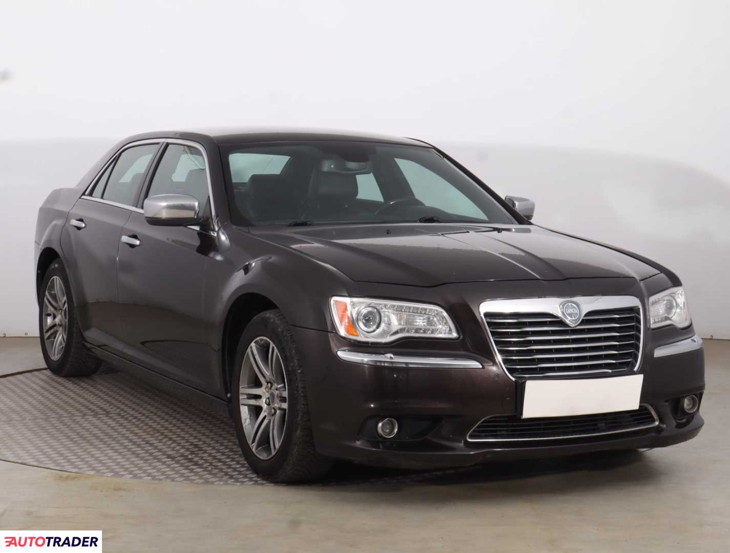 Lancia Thema 2013 3.0 187 KM