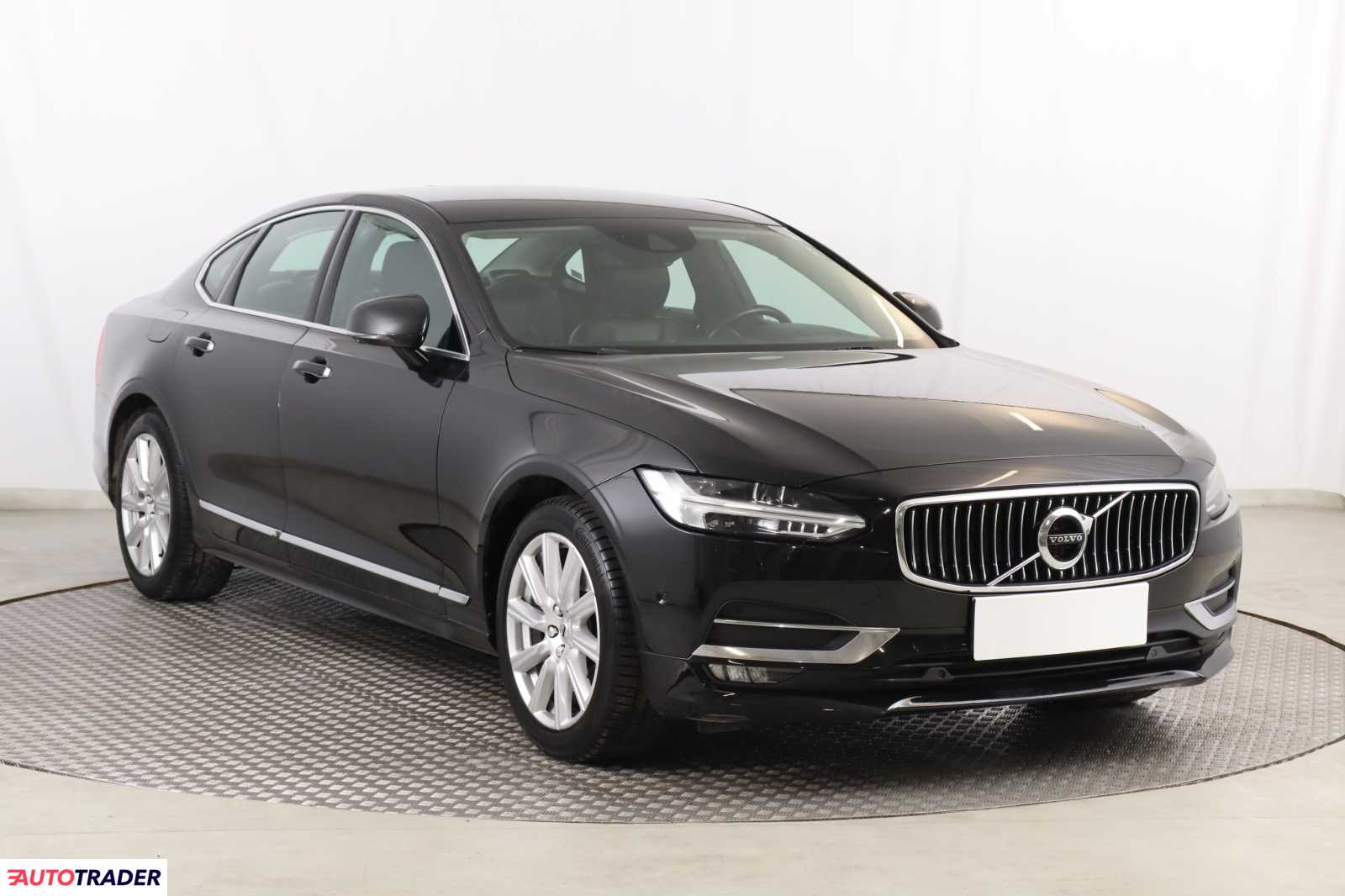 Volvo S90 2019 2.0 246 KM