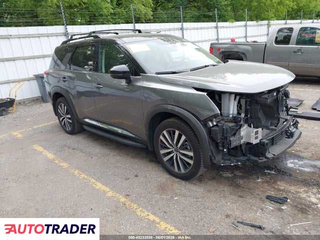Nissan Pathfinder 2022 3