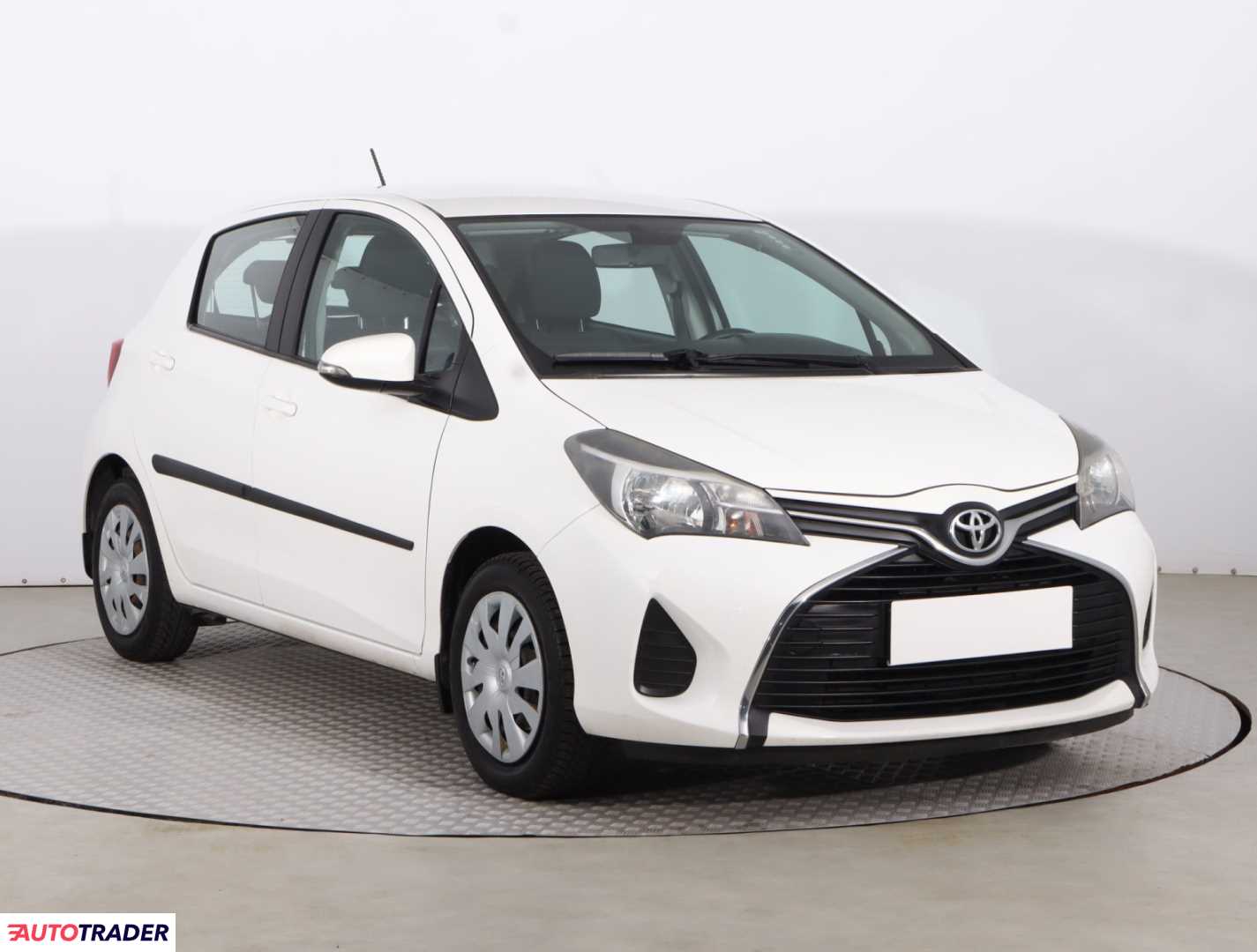 Toyota Yaris 2015 1.3 97 KM Toyota Yaris 2015 1.3 97 KM