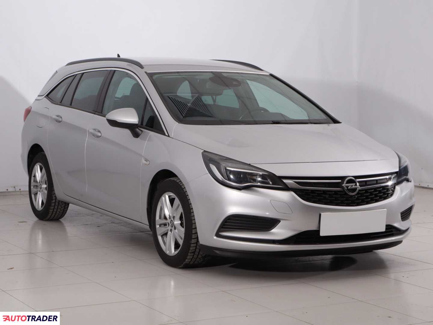 Opel Astra 2016 1.6 108 KM