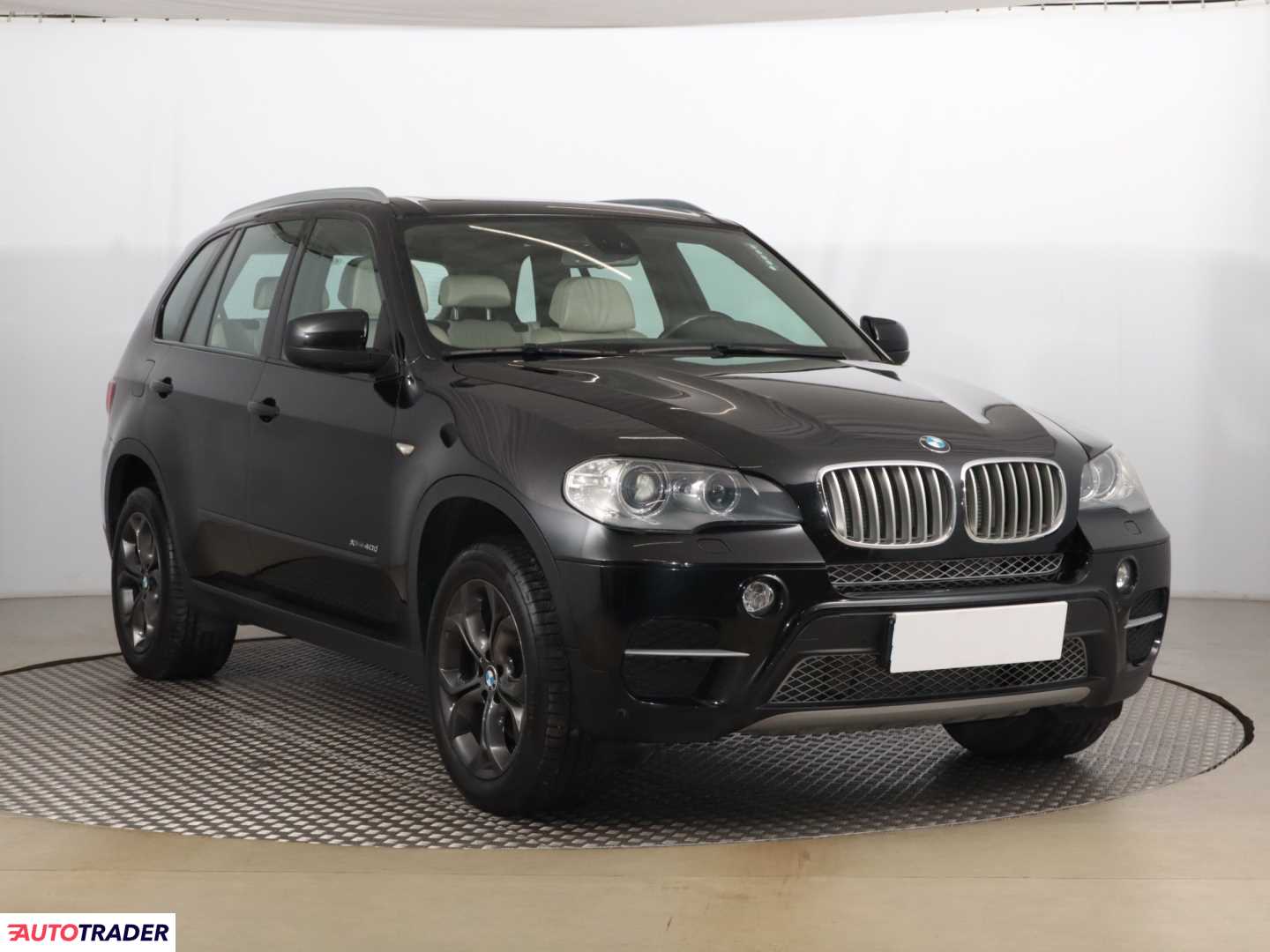 BMW X5 2013 3.0 301 KM