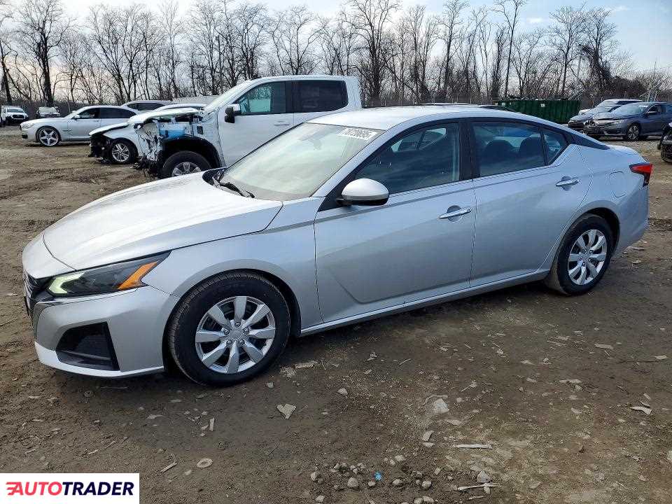 Nissan Altima 2023 2