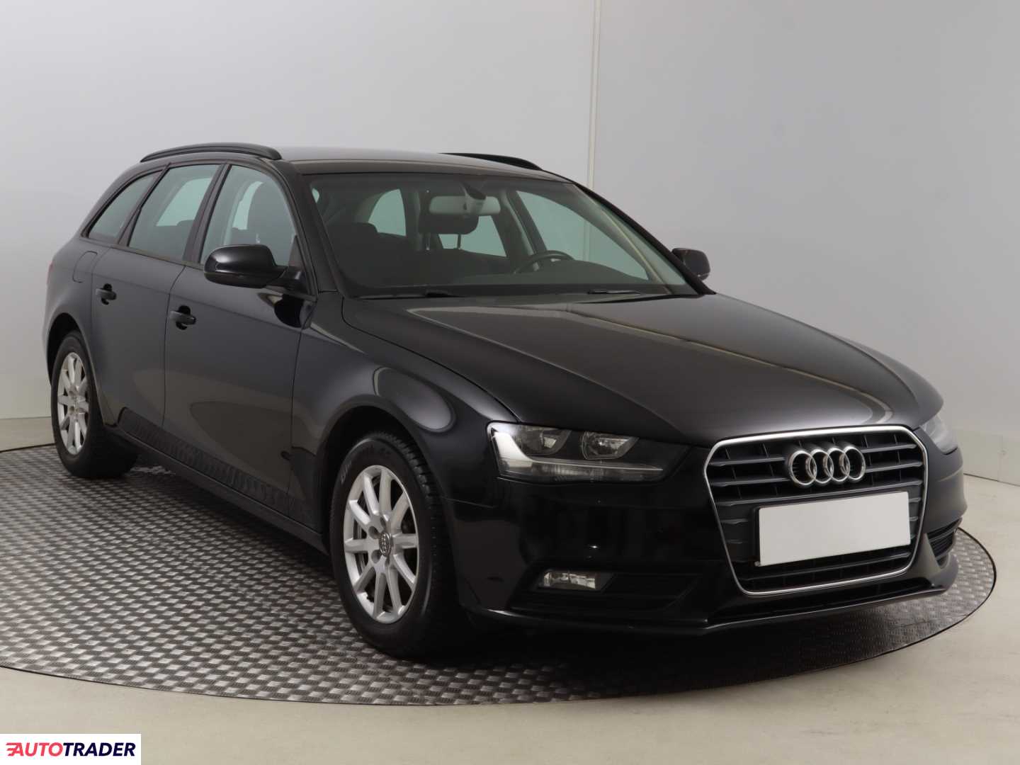Audi A4 2015 2.0 147 KM
