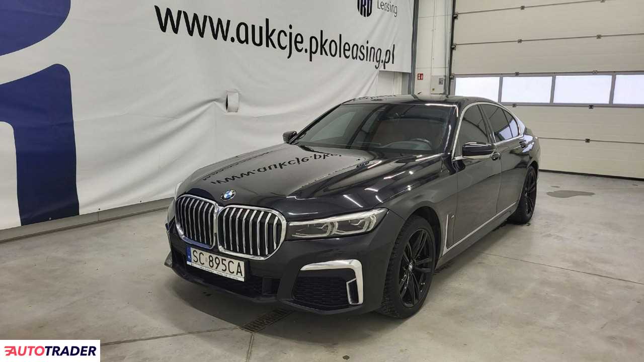 BMW 730 2021 3.0 286 KM