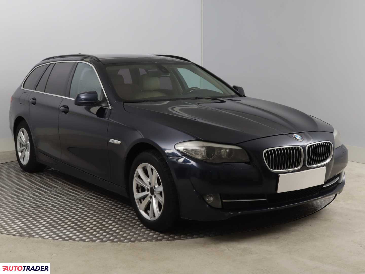 BMW 520 2011 2.0 160 KM