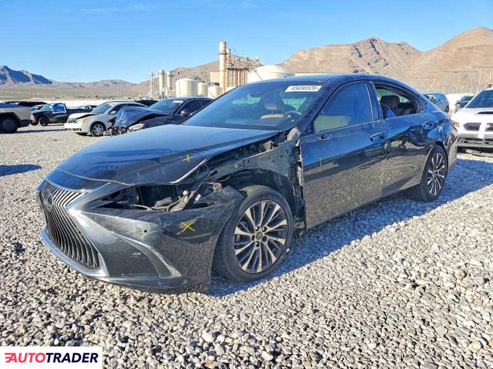 Lexus ES 2021 3