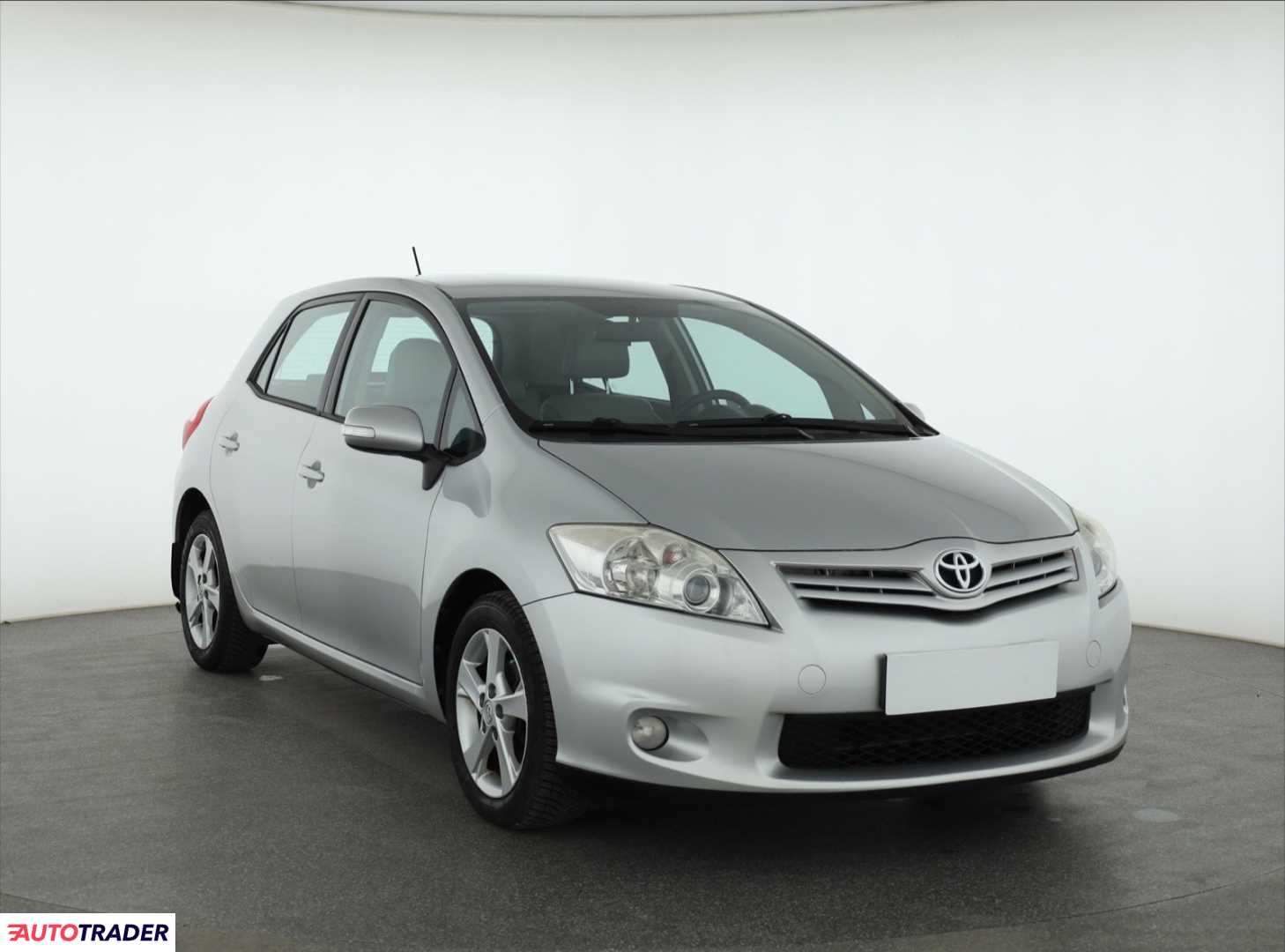 Toyota Auris 2010 1.6 130 KM