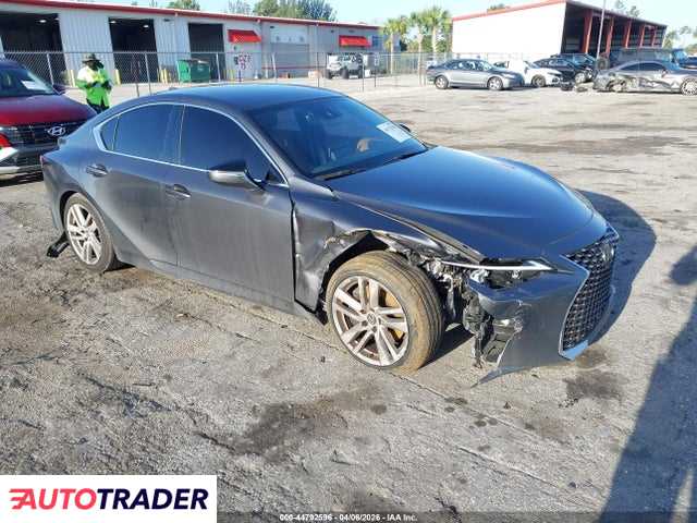 Lexus IS 2021 2