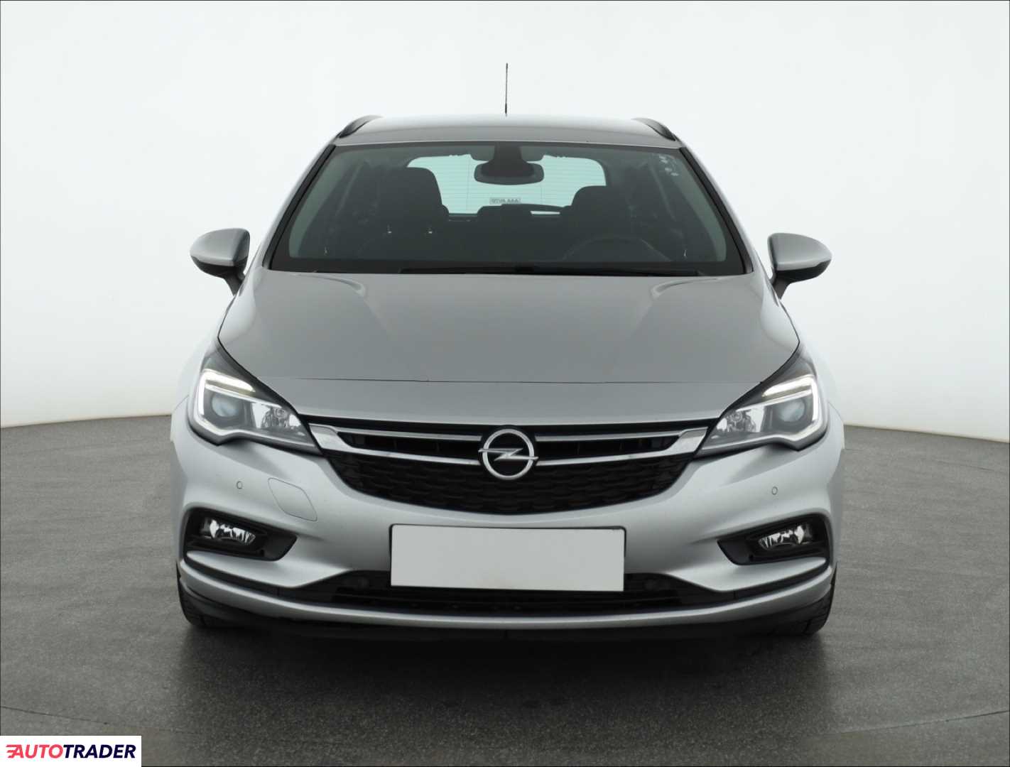 Opel Astra 2018 1.6 108 KM