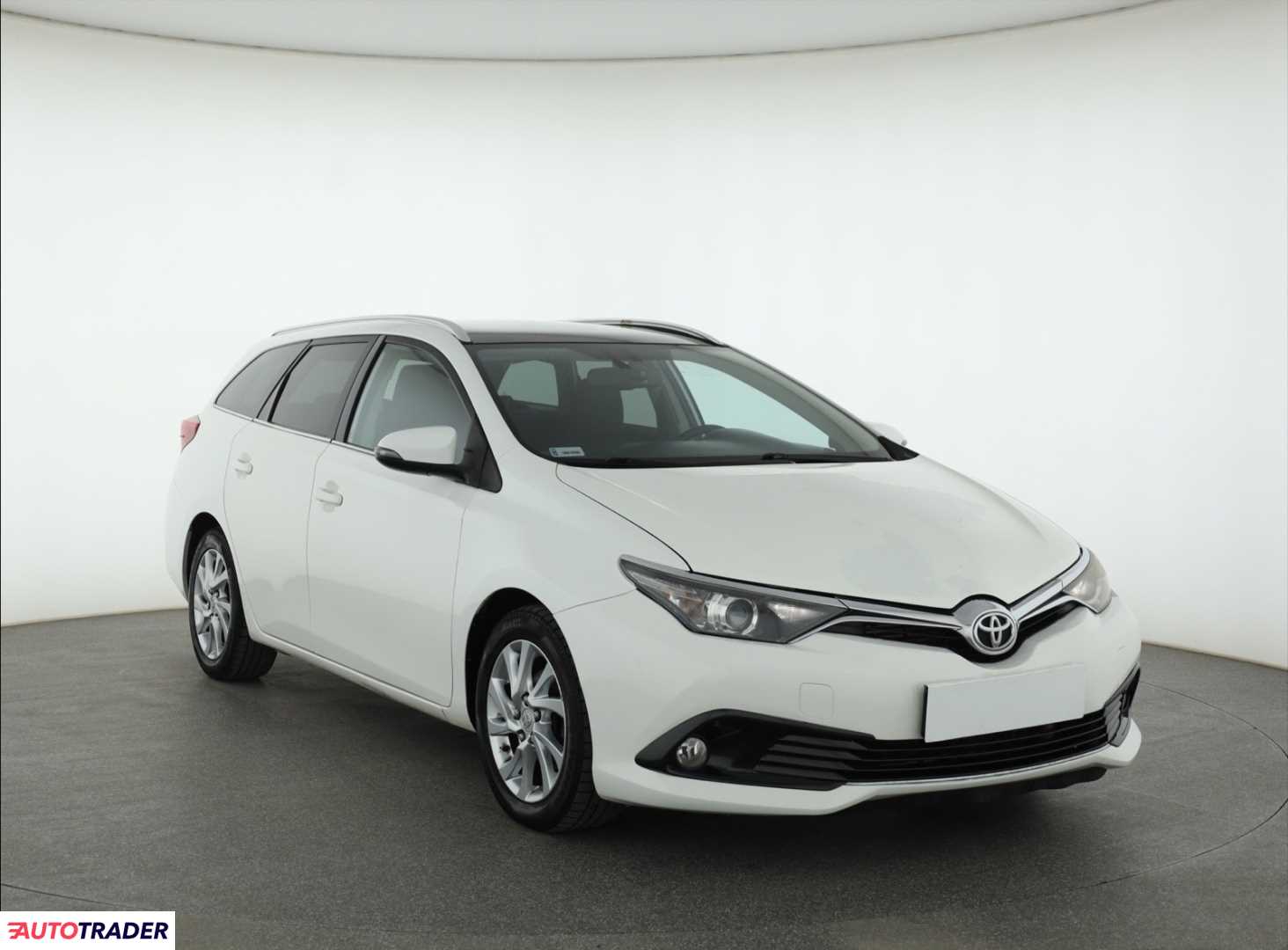 Toyota Auris 2016 1.6 109 KM
