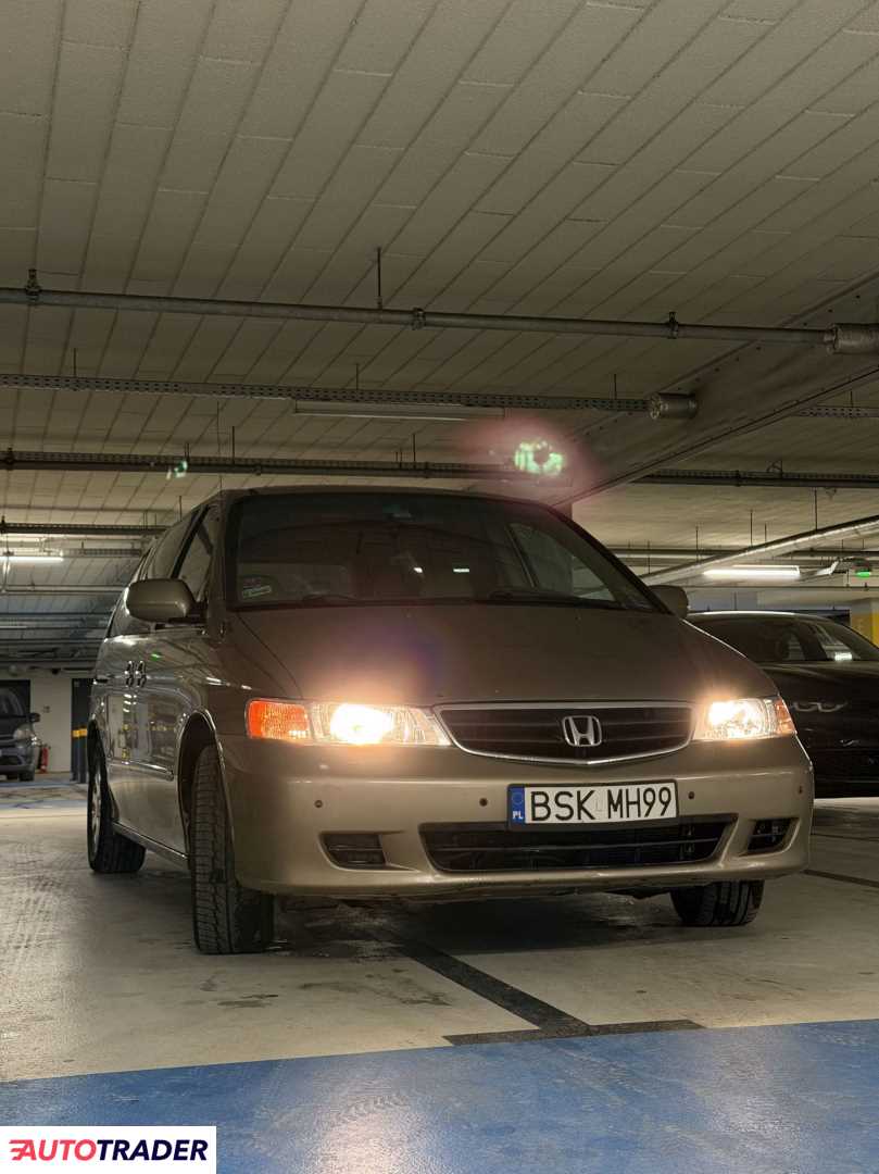 Honda Odyssey 2004 3.6 273 KM