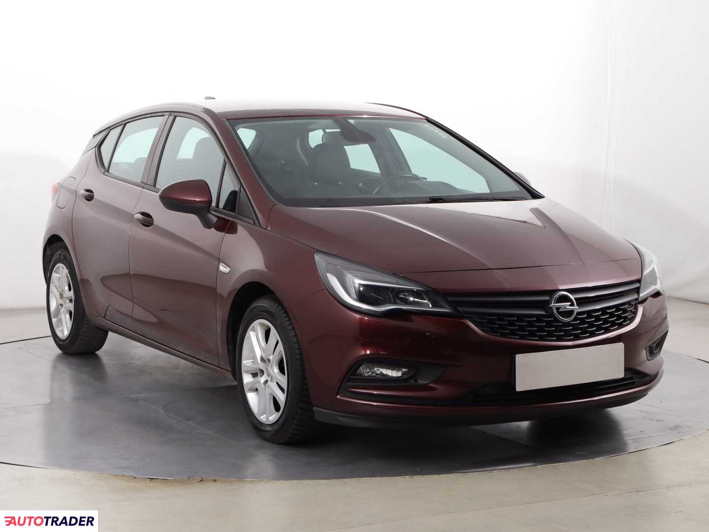 Opel Astra 2018 1.6 108 KM