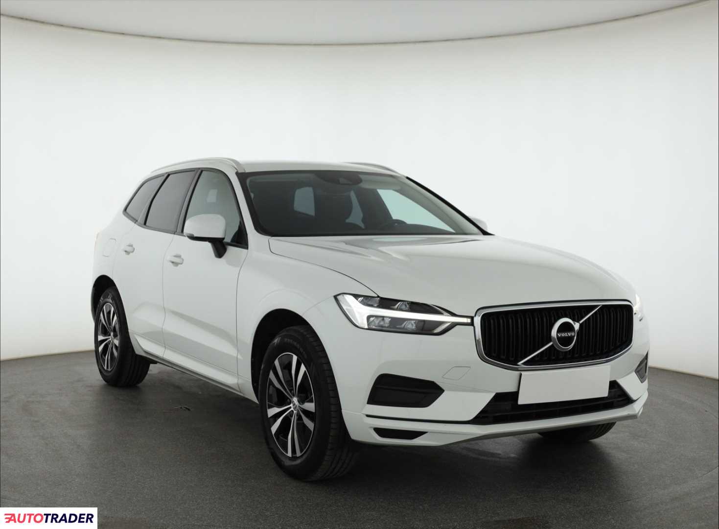 Volvo XC60 2019 2.0 187 KM