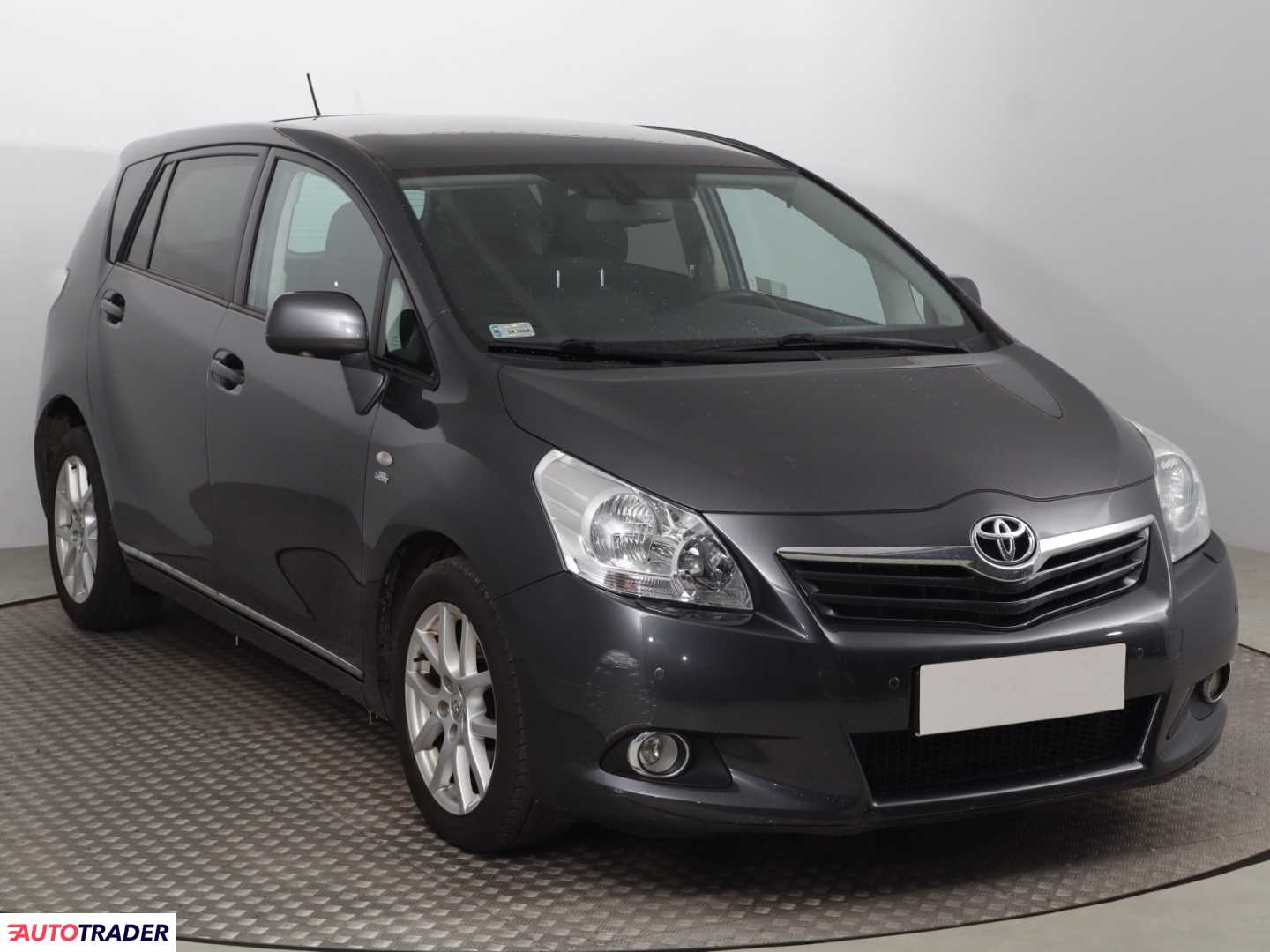 Toyota Verso 2010 2.2 147 KM