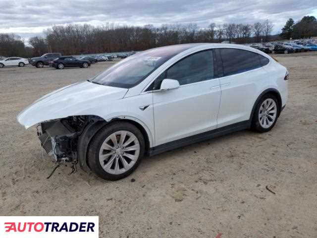 Tesla Model X benzyna 2020r. (CONWAY)