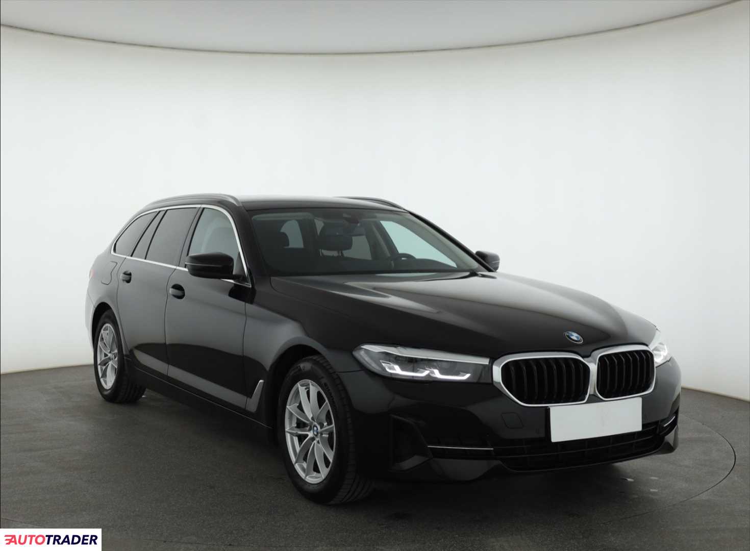 BMW 520 2023 2.0 181 KM