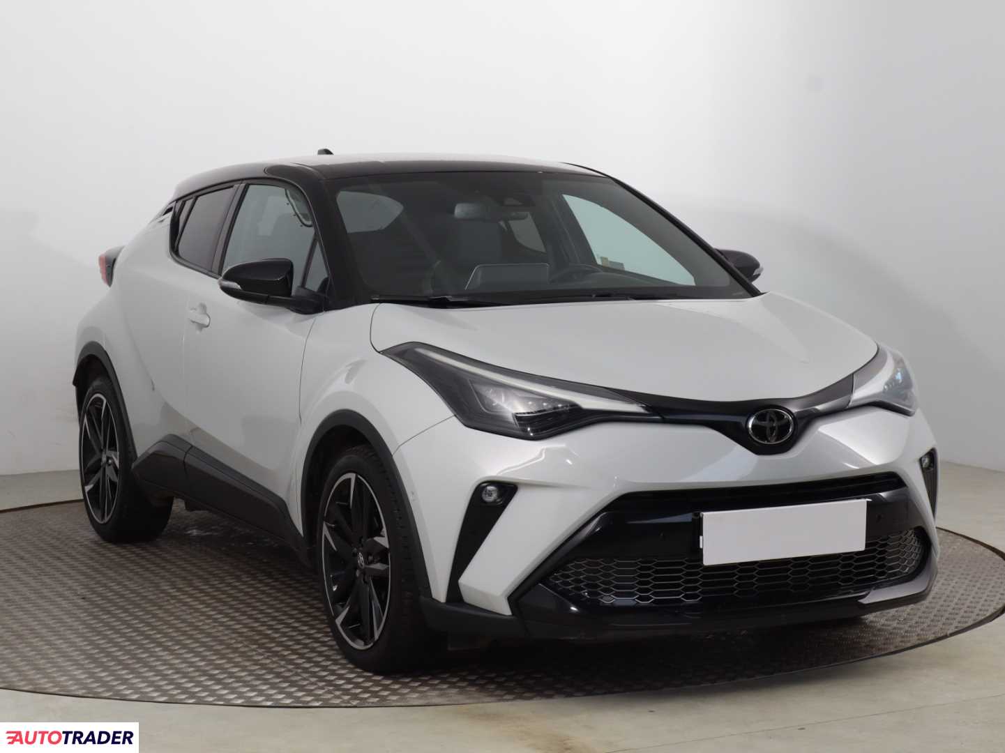 Toyota C-HR 2022 2.0 181 KM